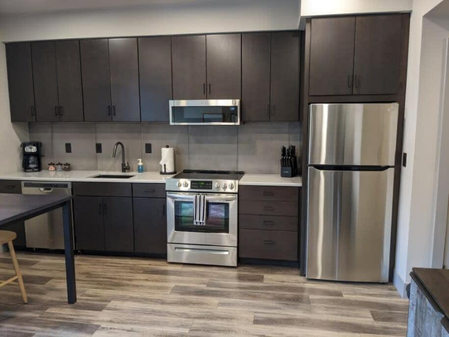 Modern Condo 210 Just Blocks From Lake Michigan Traverse City Exteriér fotografie